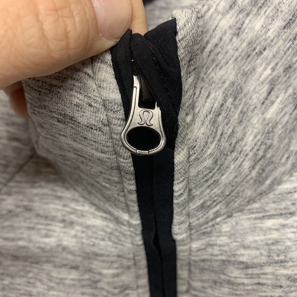 Womens Size 2 Lululemon Going Places Jacket Gray EUC - Picture 2 of 5